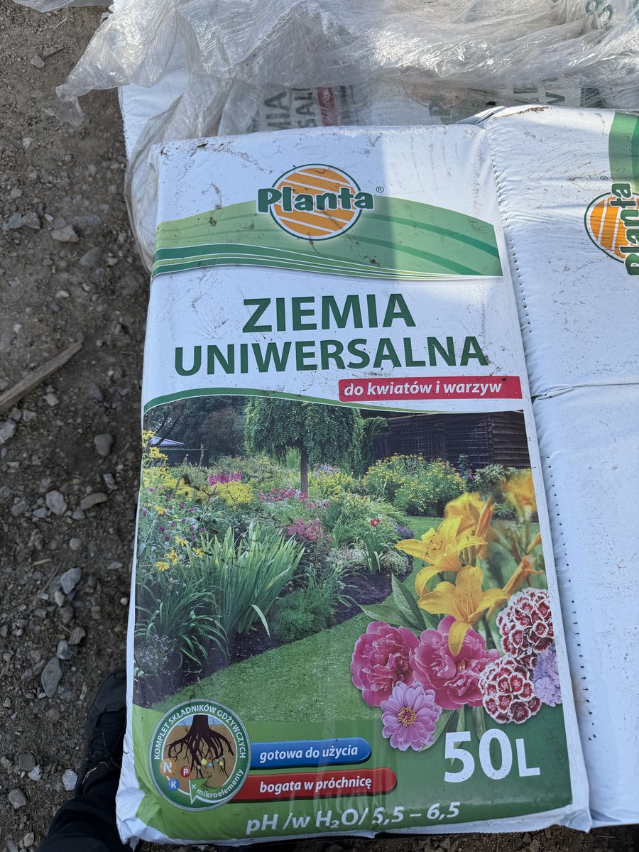 Pământ & Îngrășăminte